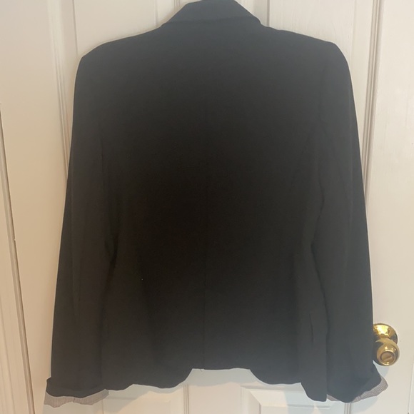 Rarely worn blazer - Picture 3 of 3